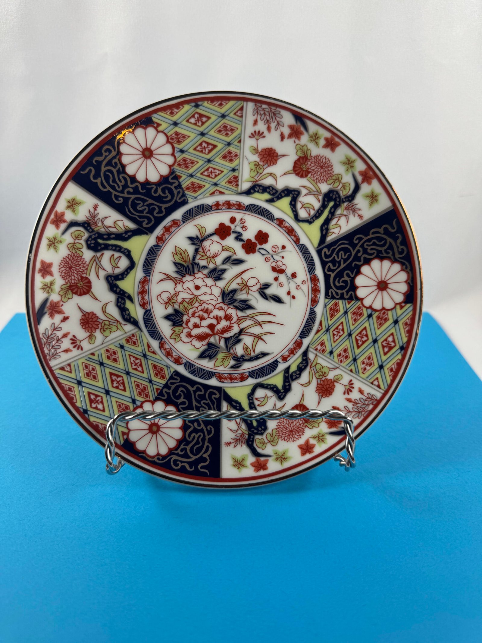 Vintage Japanese Imary floral pattern decorative wall plaque - Image 2